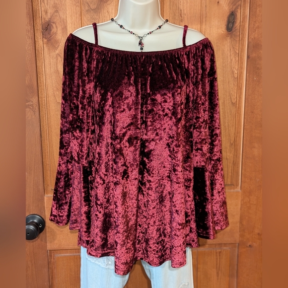 No‎ Boundaries Velvet Off-Shoulder Blouse - Rich Burgundy - Picture 1 of 8